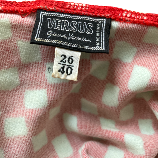 Versus Checker Set Top Tag